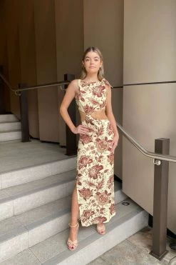 SIR THE LABEL Rei Knot Dress - RRP $399 7 SIR THE LABEL Rei Knot Dress - RRP $399 -Fashion Evening Dress Store rent sir the label rei knot dress rrp 0 hire dress for a night 30826751 1